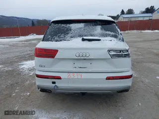 2019 Audi Q7 Prestige with VIN WA1VAAF74KD008394, listed as a IAAI auction lot 41610076 with 43,511 mi miles. Bid and sale history available at carsss.com. Image 17.