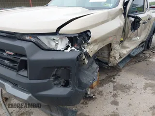 2024 Chevrolet Colorado 4WD Trail Boss with VIN 1GCPTEEK2R1155752, listed as a IAAI auction lot 42211659 with 28,428 mi miles and . Bid and sale history available at DreamBid. Image 22.