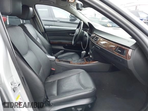 2008 BMW 3 Series 328xi with VIN WBAVC93508K037619, listed as a IAAI auction lot 42455209 with 166,971 mi miles and . Bid and sale history available at DreamBid. Image 5.