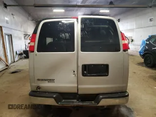 2007 Chevrolet Express Passenger z VIN 1GAHG39U171117105, wystawiony jako Copart lot #56726265 z przebiegiem 264 871 mil mil oraz Czysty tytuł • Clean title. Historia ofert i sprzedaży dostępna na DreamBid. Obrazek 6.