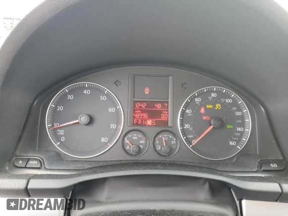 2009 Volkswagen Jetta SE z VIN 3VWRZ71K89M062050, wystawiony jako Copart lot #83973194 z przebiegiem 48 996 mil mil oraz Szkoda całkowita • Salvage title. Historia ofert i sprzedaży dostępna na DreamBid. Obrazek 9.