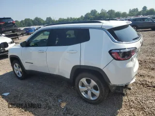 2022 Jeep Compass Latitude z VIN 3C4NJDBB7NT124382, wystawiony jako Copart lot #65059445 z przebiegiem 26 398 mil mil oraz Szkoda całkowita • Salvage title. Historia ofert i sprzedaży dostępna na DreamBid. Obrazek 2.