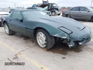 1996 Chevrolet Corvette z VIN 1G1YY22P4T5113824, wystawiony jako IAAI lot #41591285 z przebiegiem 66 480 mil mil oraz . Historia ofert i sprzedaży dostępna na DreamBid. Obrazek 1.