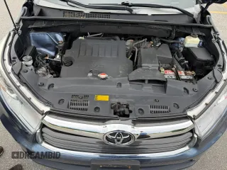 2015 Toyota Highlander XLE with VIN 5TDJKRFH2FS201565, listed as a Copart auction lot 63618945 with 173,689 mi miles and Clean title. Bid and sale history available at DreamBid. Image 5.
