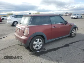 2008 MINI Hardtop with VIN WMWMF33548TU65011, listed as a Copart auction lot 82175524 with 197,702 mi miles and Salvage title. Bid and sale history available at DreamBid. Image 3.