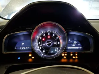 2017 Mazda CX-3 Grand Touring z VIN JM1DKFD74H0163736, wystawiony jako Copart lot #57871265 z przebiegiem 212 515 mil mil oraz Szkody całkowita. Historia ofert i sprzedaży dostępna na DreamBid. Obrazek 9.