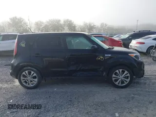 2016 Kia Soul + z VIN KNDJP3A57G7349721, wystawiony jako IAAI lot #41881529 z przebiegiem 145 484 mil mil oraz . Historia ofert i sprzedaży dostępna na DreamBid. Obrazek 13.