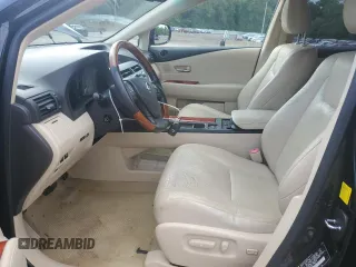 2011 Lexus RX 350 z VIN JTJBK1BA7B2015596, wystawiony jako Copart lot #61337755 z przebiegiem 80 907 mil mil oraz Szkoda całkowita • Salvage title. Historia ofert i sprzedaży dostępna na DreamBid. Obrazek 7.