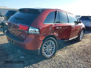 2014 Lincoln MKX with VIN 2LMDJ8JK2EBL00416, listed as a IAAI auction lot 40693429 with 118,427 mi miles. Bid and sale history available at carsss.com. Image 4.
