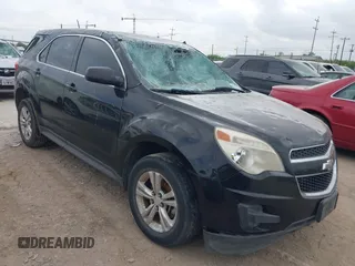 2015 Chevrolet Equinox LS z VIN 2GNALAEK8F6105520, wystawiony jako IAAI lot #42027920 z przebiegiem 133 605 mil mil oraz . Historia ofert i sprzedaży dostępna na DreamBid. Obrazek 1.