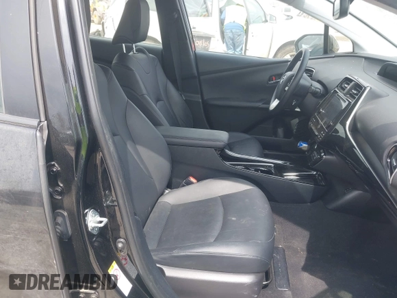 2017 Toyota Prius Two with VIN JTDKARFUXH3041931, listed as a IAAI auction lot 42075004 with 75,768 mi miles and . Bid and sale history available at DreamBid. Image 5.
