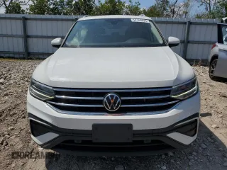 2022 Volkswagen Tiguan SE with VIN 3VV3B7AX5NM119373, listed as a Copart auction lot 54160824 with 33,212 mi miles and Salvage Title. Bid and sale history available at DreamBid. Image 5.