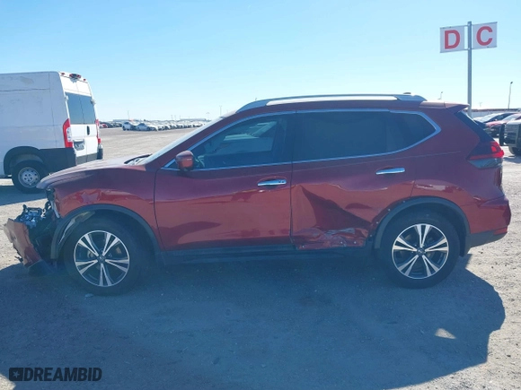 2019 Nissan Rogue SL with VIN 5N1AT2MT7KC799235, listed as a IAAI auction lot 41421764 with 42,558 mi miles. Bid and sale history available at carsss.com. Image 14.