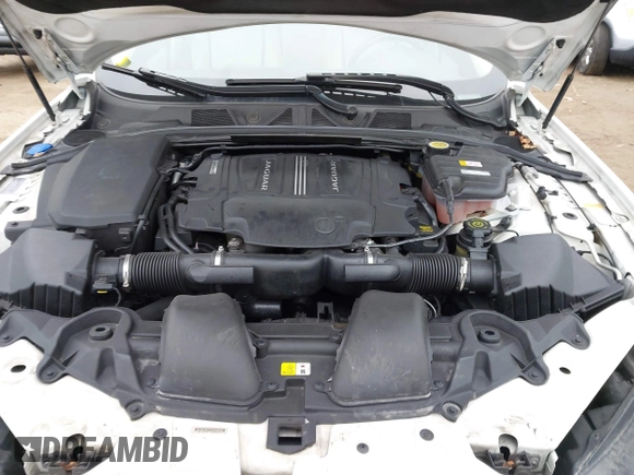 2015 Jaguar XF V6 Portfolio with VIN SAJWJ0FF2F8U59934, listed as a IAAI auction lot 41558305 with 120,219 mi miles. Bid and sale history available at carsss.com. Image 10.