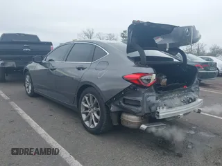 2023 Acura TLX z VIN 19UUB5F30PA006879, wystawiony jako IAAI lot #42006899 z przebiegiem 35 379 mil mil oraz . Historia ofert i sprzedaży dostępna na DreamBid. Obrazek 3.