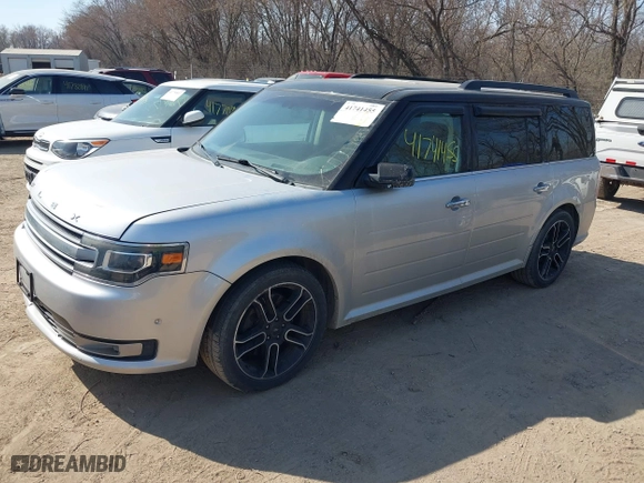 2013 Ford Flex Limited w/EcoBoost with VIN 2FMHK6DT3DBD06470, listed as a IAAI auction lot 41741455 with 157,831 mi miles. Bid and sale history available at carsss.com. Image 17.