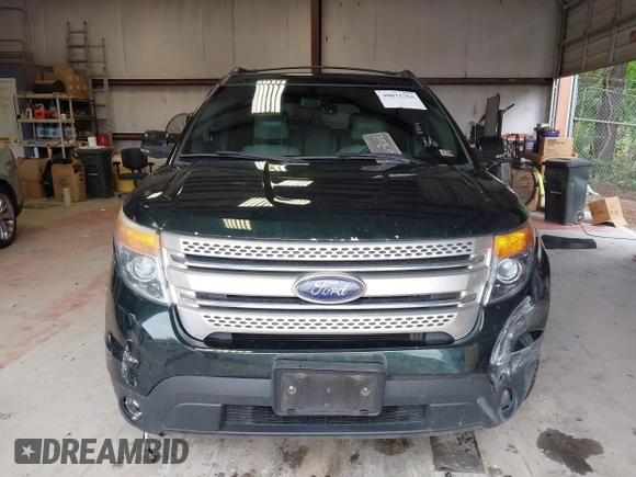 2013 Ford Explorer XLT with VIN 1FM5K8D88DGC37309, listed as a IAAI auction lot 40073755 with 226,883 mi miles and . Bid and sale history available at carsss.com. Image 13.