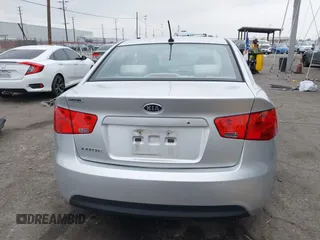 2013 Kia Forte LX with VIN KNAFT4A21D5739585, listed as a IAAI auction lot 42097213 with 195,500 mi miles. Bid and sale history available at carsss.com. Image 17.