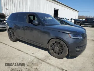 2023 Land Rover Range Rover SE z VIN SALKP9E70PA031776, wystawiony jako Copart lot #47582265 z przebiegiem Nie podano mil oraz Szkoda całkowita • Salvage title. Historia ofert i sprzedaży dostępna na DreamBid. Obrazek 4.