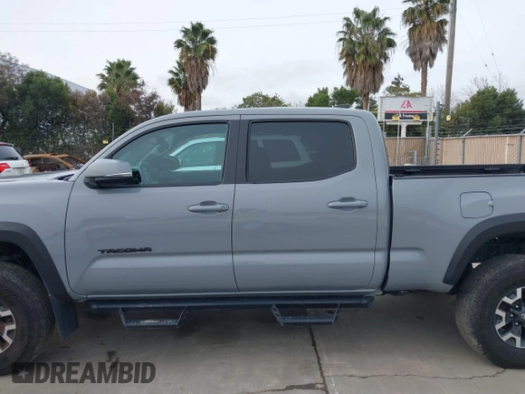 2021 Toyota Tacoma 4WD SR5 with VIN 3TMDZ5BN8MM114229, listed as a IAAI auction lot 41583843 with 46,927 mi miles. Bid and sale history available at carsss.com. Image 15.