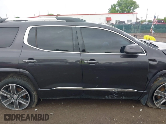 2017 GMC Acadia Denali z VIN 1GKKNXLS8HZ135349, wystawiony jako IAAI lot #42288358 z przebiegiem 130 093 mil mil oraz . Historia ofert i sprzedaży dostępna na DreamBid. Obrazek 13.