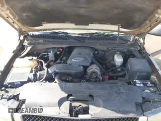 2005 Chevrolet Silverado 1500 Z71 with VIN 2GCEK19B951171707, listed as a IAAI auction lot 42062775 with 129,044 mi miles and . Bid and sale history available at DreamBid. Image 10.