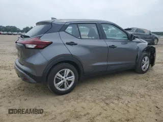 2021 Nissan Kicks S z VIN 3N1CP5BV7ML565422, wystawiony jako Copart lot #57024525 z przebiegiem 46 747 mil mil oraz Szkoda całkowita • Salvage title. Historia ofert i sprzedaży dostępna na DreamBid. Obrazek 3.