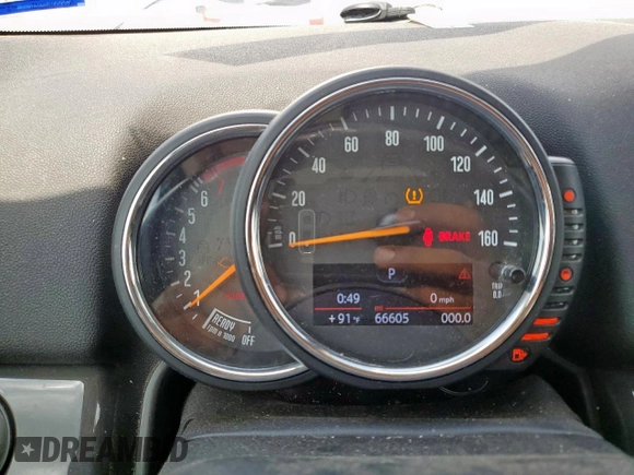 2017 MINI Countryman Cooper with VIN WMZYS7C30H3E07020, listed as a Copart auction lot 59914905 with 66,605 mi miles and Salvage title. Bid and sale history available at DreamBid. Image 9.