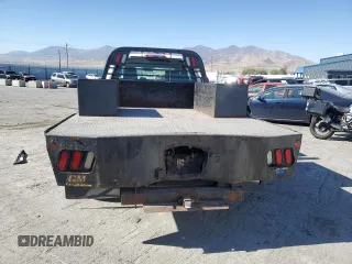 2017 Chevrolet Silverado 3500HD Work Truck with VIN 1GB4KYCY2HF211287, listed as a Copart auction lot 73021724 with 91,803 mi miles and Salvage Title. Bid and sale history available at carsss.com. Image 6.