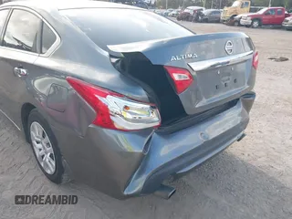 2017 Nissan Altima S z VIN 1N4AL3APXHN322044, wystawiony jako IAAI lot #42238594 z przebiegiem 97 744 mil mil oraz . Historia ofert i sprzedaży dostępna na DreamBid. Obrazek 6.