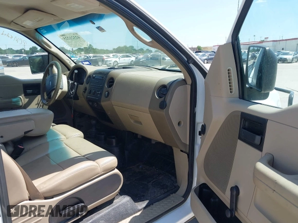 2008 Ford F-150 XLT z VIN 1FTPX14V48FB64463, wystawiony jako IAAI lot #42321225 z przebiegiem 225 958 mil mil oraz . Historia ofert i sprzedaży dostępna na DreamBid. Obrazek 5.