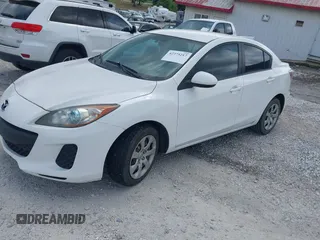 2013 Mazda 3 i Sport z VIN JM1BL1U77D1822615, wystawiony jako IAAI lot #42375217 z przebiegiem 169 514 mil mil oraz . Historia ofert i sprzedaży dostępna na DreamBid. Obrazek 2.