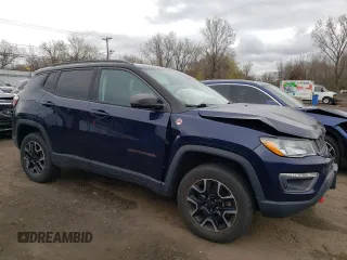 2019 Jeep Compass Trailhawk with VIN 3C4NJDDB2KT597762, listed as a Copart auction lot 53134575 with 85,119 mi miles and Salvage Title. Bid and sale history available at carsss.com. Image 4.