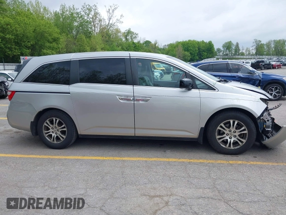 2012 Honda Odyssey EX-L с VIN 5FNRL5H61CB070536, выставлен на аукционе IAAI как лот 42246934 с пробегом 239 930 миль миль и . История ставок и продаж доступна на DreamBid. Изображение 14.
