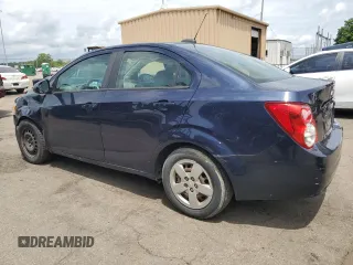 2016 Chevrolet Sonic LS z VIN 1G1JA5SH0G4164037, wystawiony jako Copart lot #60185515 z przebiegiem 211 229 mil mil oraz Czysty tytuł • Clean title. Historia ofert i sprzedaży dostępna na DreamBid. Obrazek 2.