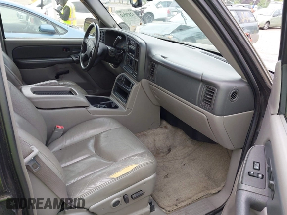 2003 Chevrolet Tahoe LT with VIN 1GNEK13Z33J114144, listed as a IAAI auction lot 42470562 with 249,813 mi miles and . Bid and sale history available at DreamBid. Image 5.