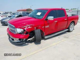2018 Ram 1500 Lone Star Silver z VIN 1C6RR6LT0JS155196, wystawiony jako IAAI lot #42261402 z przebiegiem 64 065 mil mil oraz . Historia ofert i sprzedaży dostępna na DreamBid. Obrazek 2.