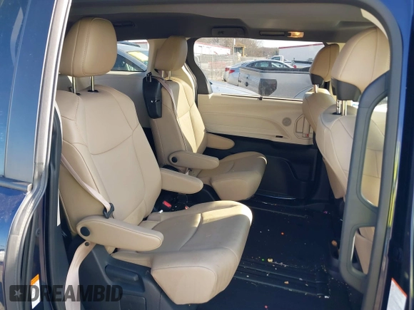 2021 Toyota Sienna XLE with VIN 5TDJRKEC6MS050638, listed as a IAAI auction lot 40875583 with 22,602 mi miles and . Bid and sale history available at DreamBid. Image 8.