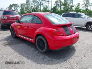 2013 Volkswagen Beetle 2.5L w/Sun/Sound/Nav с VIN 3VWJP7AT7DM686412, выставлен на аукционе IAAI как лот 42239653 с пробегом 76 237 миль миль и . История ставок и продаж доступна на DreamBid. Изображение 3.