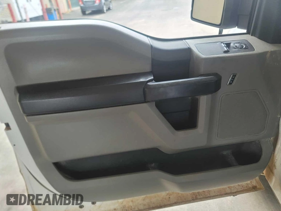 2018 Ford F-150 XL with VIN 1FTMF1EB8JKF43215, listed as a IAAI auction lot 42835300 with 126,575 mi miles and . Bid and sale history available at DreamBid. Image 17.