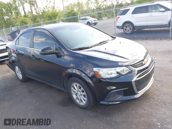 2020 Chevrolet Sonic LT z VIN 1G1JD5SB5L4106602, wystawiony jako IAAI lot #42159240 z przebiegiem 74 339 mil mil oraz . Historia ofert i sprzedaży dostępna na DreamBid. Obrazek 1.
