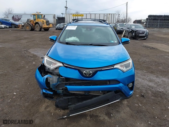 2017 Toyota RAV4 XLE with VIN JTMRFREV8HJ117393, listed as a IAAI auction lot 41676036 with 176,027 mi miles. Bid and sale history available at carsss.com. Image 13.