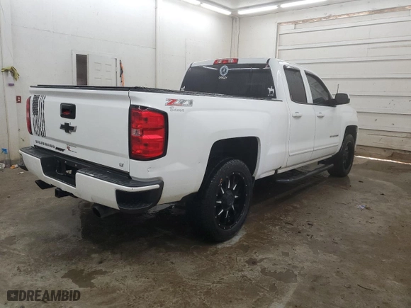 2016 Chevrolet Silverado 1500 LT with VIN 1GCVKREC7GZ174919, listed as a Copart auction lot 50424405 with 155,688 mi miles and Clean Title. Bid and sale history available at carsss.com. Image 3.