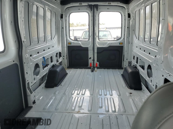 2015 Ford Transit Cargo with VIN 1FTNR2CM6FKA22538, listed as a Copart auction lot 47179125 with 271,259 mi miles and Clean title. Bid and sale history available at DreamBid. Image 10.