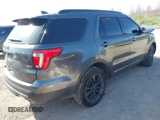 2017 Ford Explorer XLT with VIN 1FM5K8D89HGB29061, listed as a IAAI auction lot 42133475 with 121,086 mi miles and . Bid and sale history available at DreamBid. Image 4.
