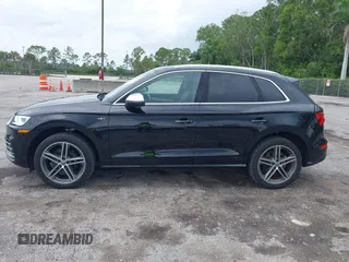 2018 Audi SQ5 Premium Plus z VIN WA1A4AFY6J2009085, wystawiony jako IAAI lot #42410933 z przebiegiem 59 773 mil mil oraz . Historia ofert i sprzedaży dostępna na DreamBid. Obrazek 15.