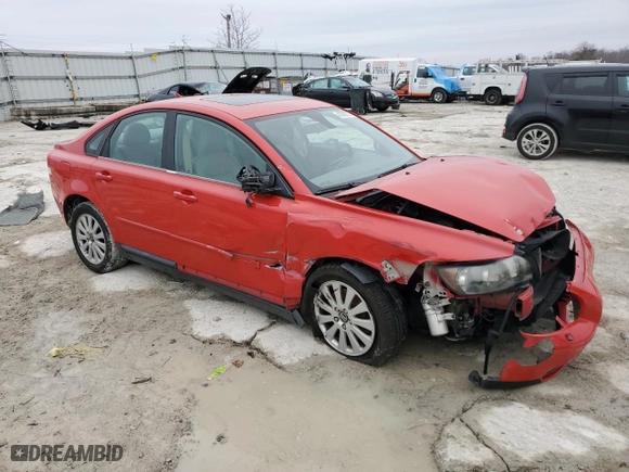 2004 Volvo S40 with VIN YV1MS382642021099, listed as a Copart auction lot 43090755 with 173,581 mi miles and Salvage Title. Bid and sale history available at carsss.com. Image 4.