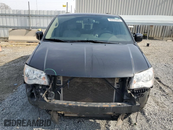 2016 Chrysler Town & Country Touring with VIN 2C4RC1BG7GR298447, listed as a Copart auction lot 48495945 with 170,172 mi miles and Salvage Title. Bid and sale history available at carsss.com. Image 5.