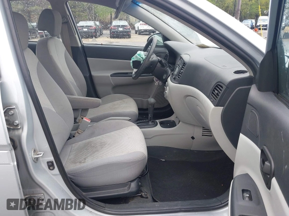 2009 Hyundai Accent Auto GLS с VIN KMHCN46C79U330548, выставлен на аукционе IAAI как лот 42208619 с пробегом 99 072 миль миль и . История ставок и продаж доступна на DreamBid. Изображение 5.