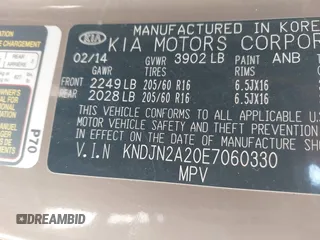 2014 Kia Soul with VIN KNDJN2A20E7060330, listed as a IAAI auction lot 42072889 with 98,157 mi miles. Bid and sale history available at carsss.com. Image 9.